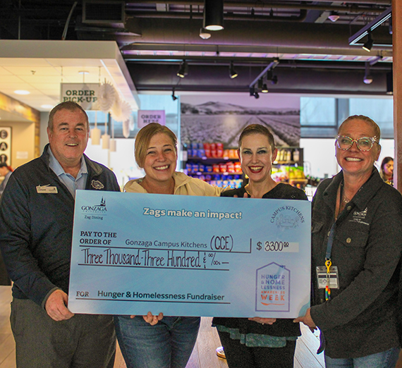 ゴンザガ大学キャンパスの落ち葉。